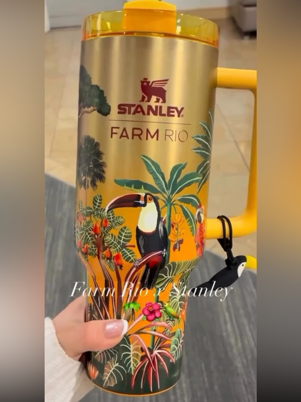 🌺 🌴40oz  Rio Gold Travel Tumbler with Yellow Handle and Tropical Toucan Print